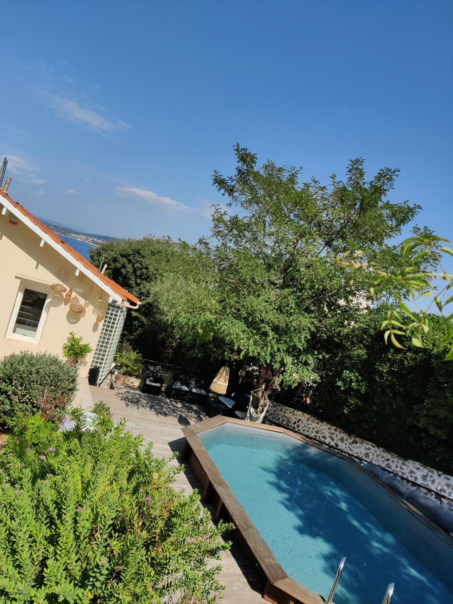 Chambre D'Hotes Les Terrasses De Saint Clair Sete Exterior photo